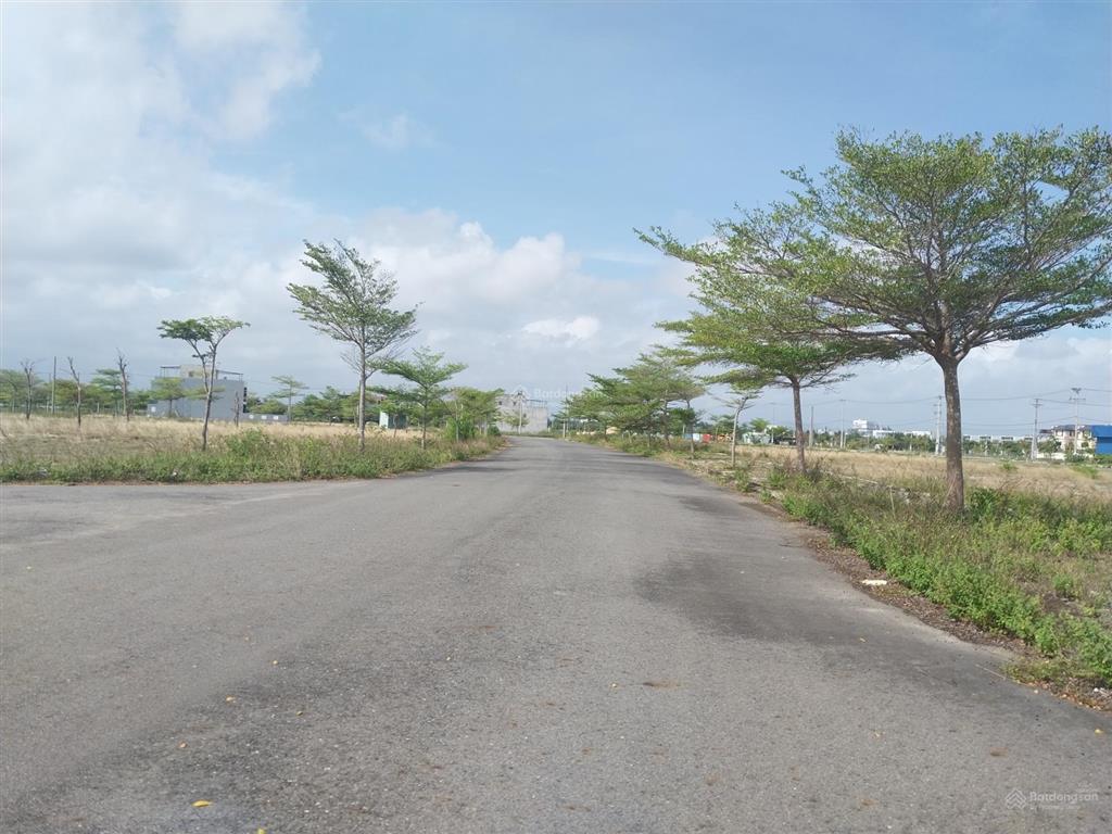 Lô giá tốt, vị trí đẹp tại khu đô thị số 7b. đối diện đất quảng riverside