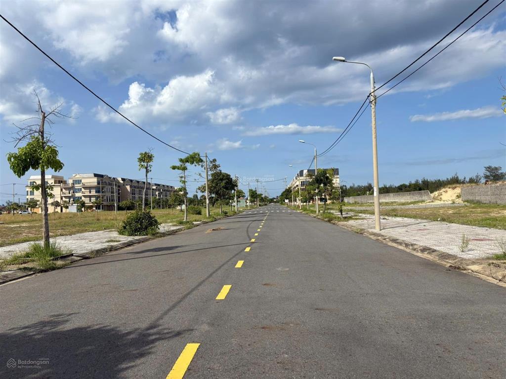 Chính chủ gửi bán lô đất gần biển viêm đông, sông cổ cò. giá rẻ nhất dự án