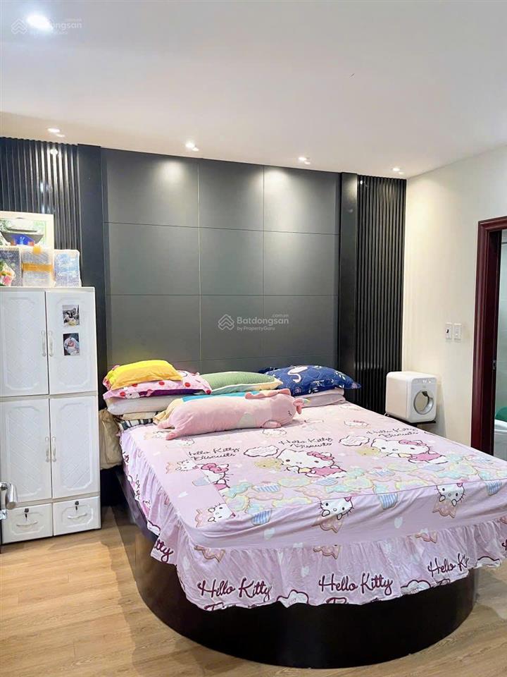 Chính chủ bán căn hộ b11 nam trung yên 70m2 2n2vs full nội thất, cách keangnam 300m, có slot 5,3 tỷ