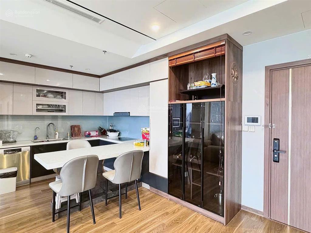 Chính chủ bán căn hộ b11 nam trung yên 70m2 2n2vs full nội thất, cách keangnam 300m, có slot 5,3 tỷ