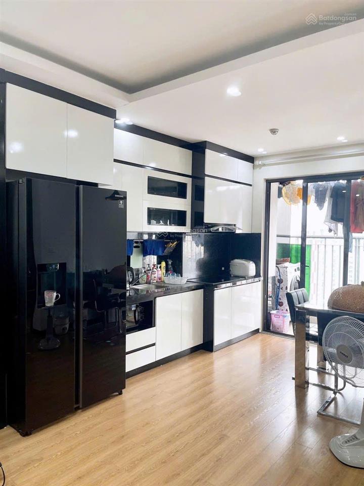 Chính chủ bán căn hộ b11 nam trung yên 70m2 2n2vs full nội thất, cách keangnam 300m, có slot 5,3 tỷ