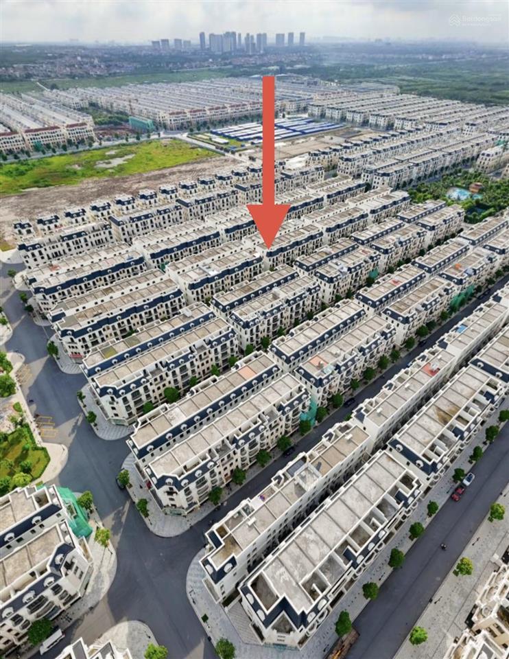 Bán nhanh căn xẻ khẻ sao biển sát vườn hoa giá chỉ 11,4 tỷ