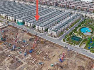 Cần tiền bán nhanh căn thời đại 60 đông nam sát chung cư giá 9 tỷ.