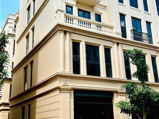 Cần tiền bán gấp xẻ khe đông nam ngôi sao sát chung cư giá 23,5 tỷ