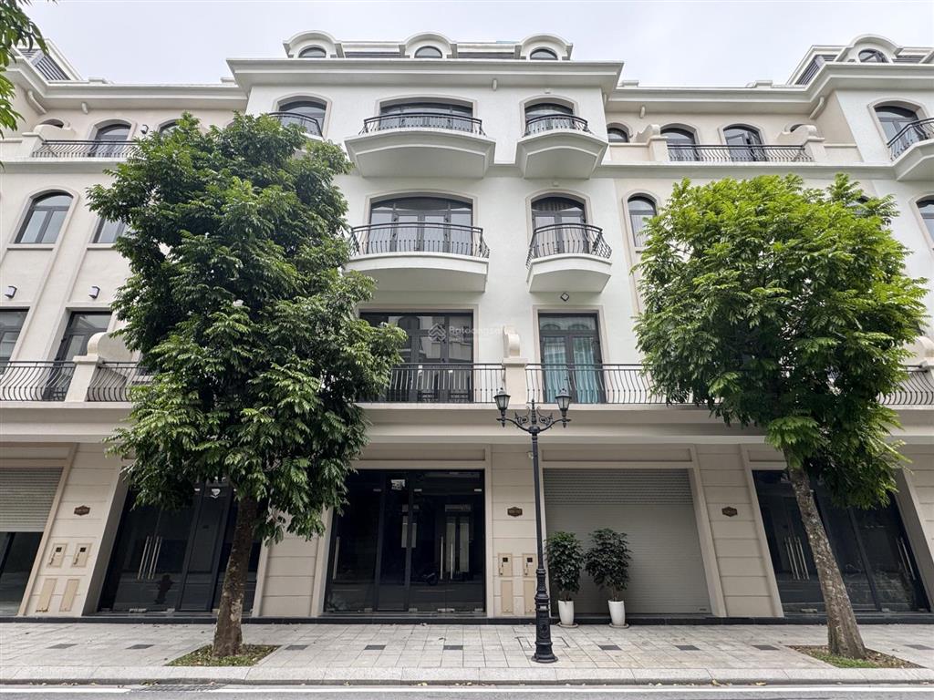 Không đủ tiền trả lãi bán nhanh shophouse sao biển giá 8,9 tỷ