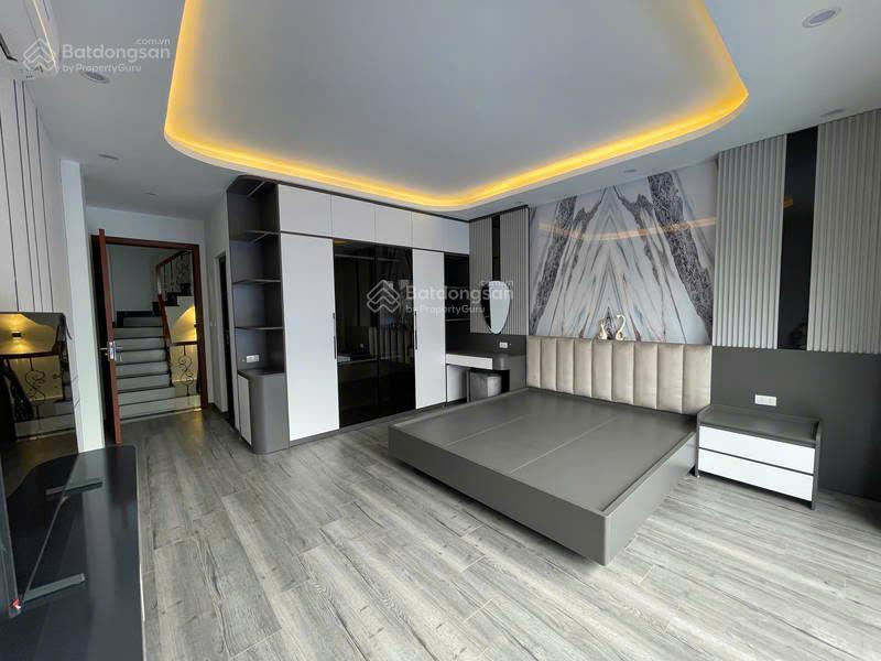 Nhà đẹp dân xây phố ái mộ,cách 1 nhà ra ô tô tránh.35m,5 tầng,full nt,ngõ thông. nhỉnh 8 tỷ