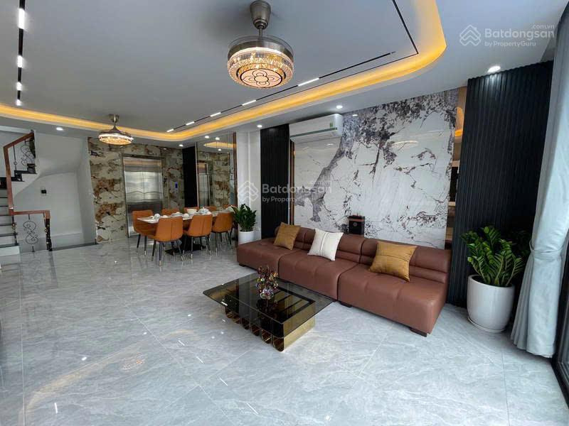 Nhà đẹp dân xây phố ái mộ,cách 1 nhà ra ô tô tránh.35m,5 tầng,full nt,ngõ thông. nhỉnh 8 tỷ