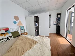 Phòng ban công rộng, đẹp  tách bếp , 30m2, view cực thoáng