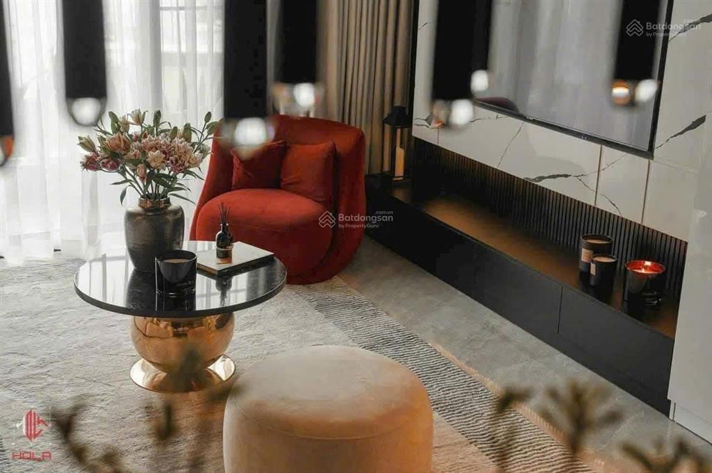 Cam kết giá siêu hấp dẫn 8tỷ, 3pn 2wc  dt 106m2  hướng đông, dự án sunrise city q7, sổ hồng rồi
