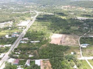 900 triệu 77m2 full đất ở vuông đẹp ngay trung tâm phú quốc