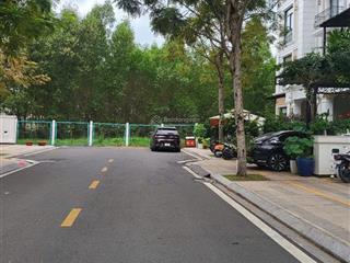 Bán biệt thự tại vinhomes grand park, 26,5 tỷ, 160m2, 4pn, 4wc, hướng đông bắc, giá ưu đãi