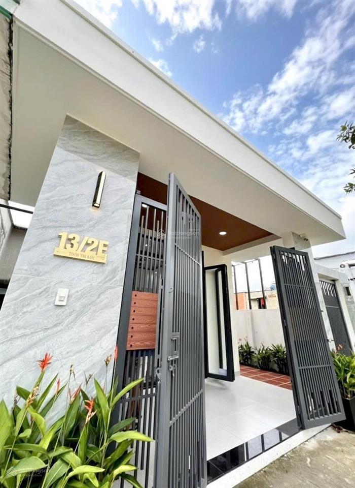 *** nhà vườn hóc môn  đường trần thị bốc. thới tam thôn. hóc môn  diện tích  7,2m x 23m. 150m2.