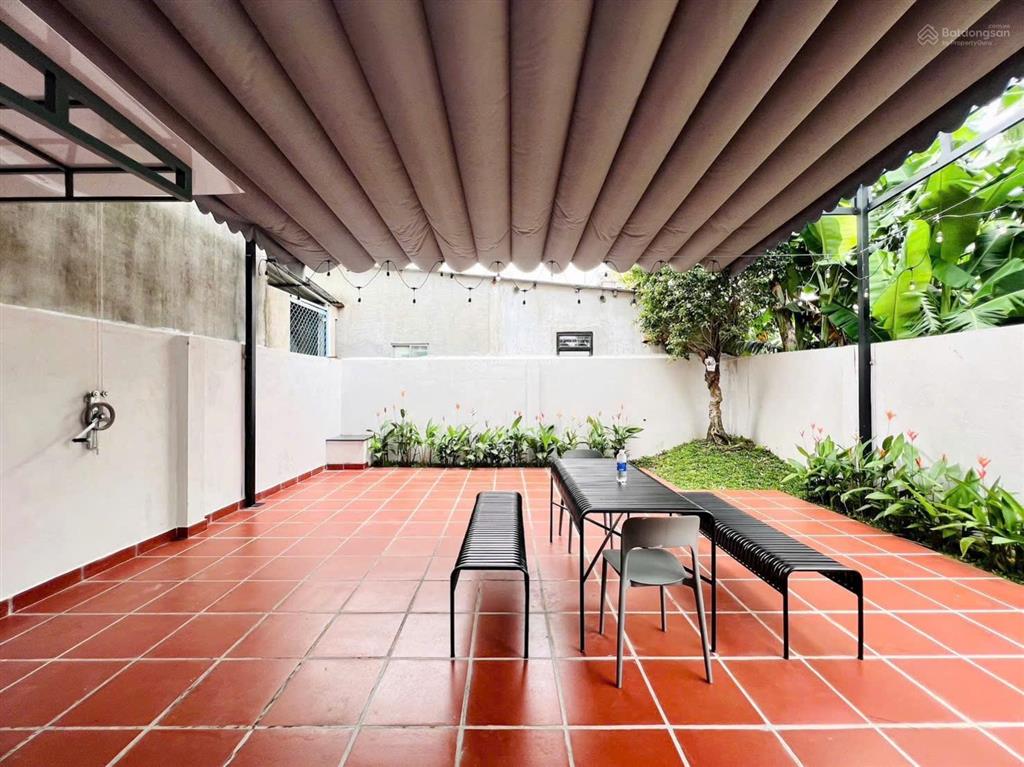 *** nhà vườn hóc môn  đường trần thị bốc. thới tam thôn. hóc môn  diện tích  7,2m x 23m. 150m2.