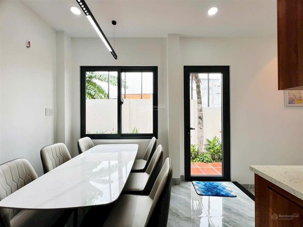 *** nhà vườn hóc môn  đường trần thị bốc. thới tam thôn. hóc môn  diện tích  7,2m x 23m. 150m2.