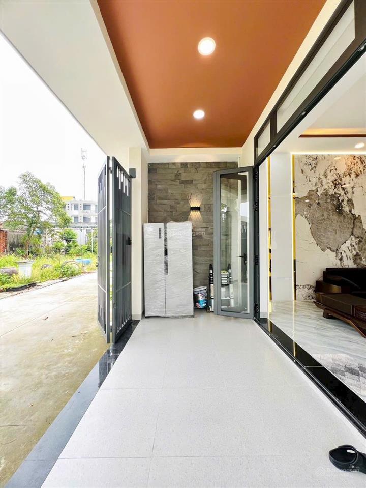 *** nhà vườn hóc môn  đường trần thị bốc. thới tam thôn. hóc môn  diện tích  7,2m x 23m. 150m2.