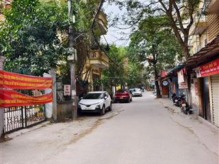 Bán đất vàng cổ nhuế 2 phạm văn nghị. 50 m2, mt 5 m, ô tô tránh, kinh doanh sầm uất. giá 10.9 tỷ