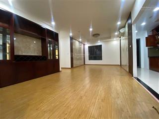 Bán gấp căn hộ 4pn 2wc 122m2 tại goldsilk complex, giá thỏa thuận
