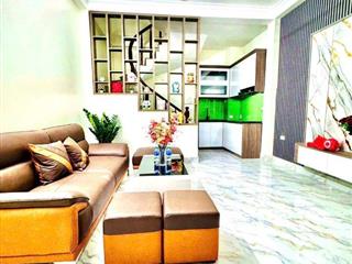 Nhà phố Giáp Nhị - Hoàng Mai , 5 tầng - nhỉnh 6 tỷ - Nhà phân lô , ngõ rộng , khung cột bê tông chắc chắn , gần ô tô 
