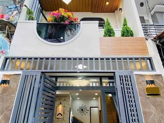 Giao bán nhà  trần quang diệu, q3, hẻm xe hơi  giá chỉ 3tỷ3 sổ hồng riêng,3 phòng ngủ riêng tư