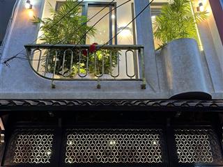 Nhà đẹp tạ quang bưu ngay bến xe q8. dt 60m2/2ty880. sổ sẵn. thích hợp cho thuê. pháp lý chuẩn