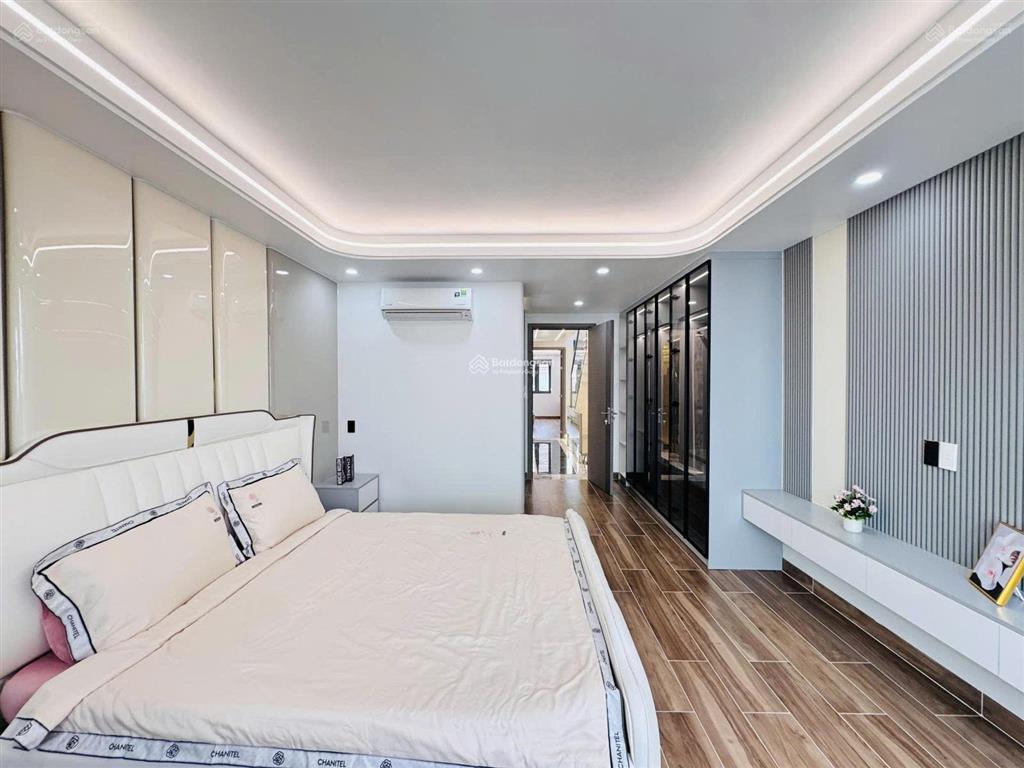 4 ty 600 cắt lỗ 1 tỷ. bán nhà trần phú  quận 5 60m2 ngay bv an bình hẻm 8m sẵn hđ thuê 20tr/th