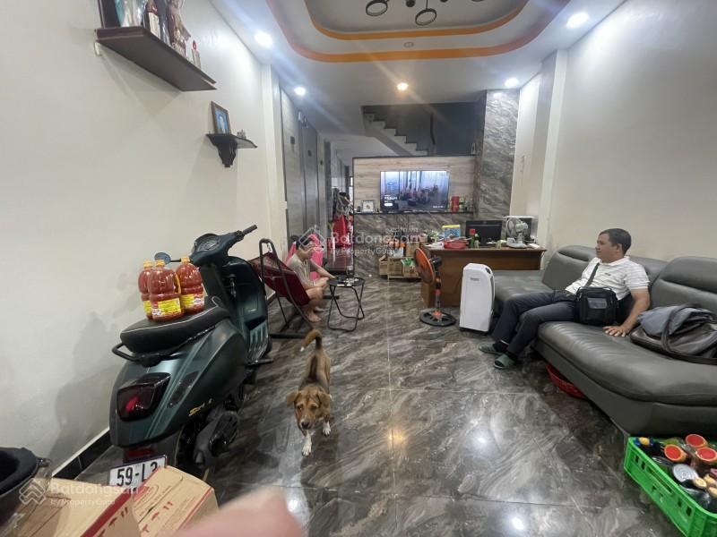 Hxh tới nhà  nhà 4 tầng btct kiên cố  4x17m  vuông a4  chỉ 6,8 tỷ