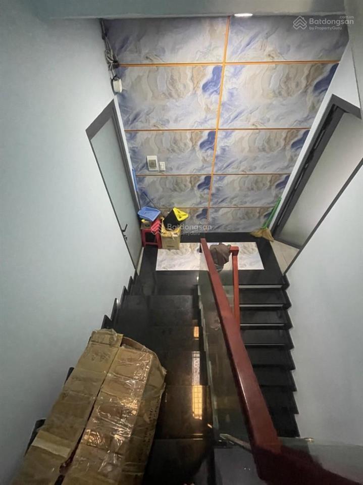 Hxh tới nhà  nhà 4 tầng btct kiên cố  4x17m  vuông a4  chỉ 6,8 tỷ