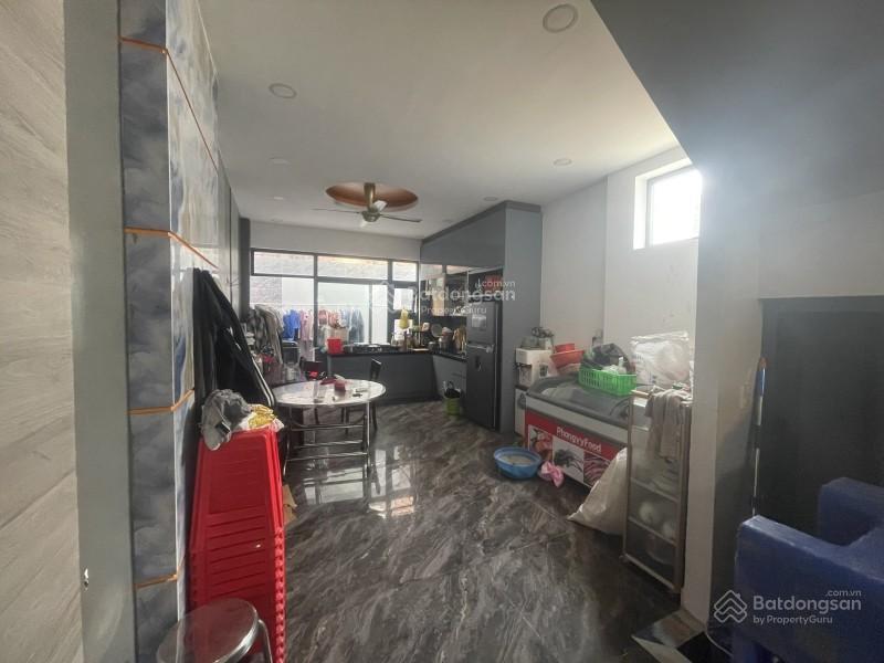 Hxh tới nhà  nhà 4 tầng btct kiên cố  4x17m  vuông a4  chỉ 6,8 tỷ