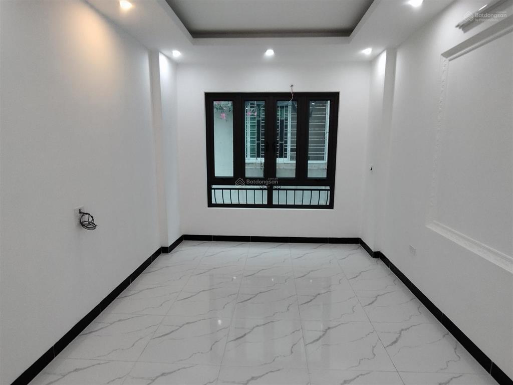 Giảm sâu  bán nhanh nhà kiến hưng 30/32m2*5 tầng, sát trường sát chợ