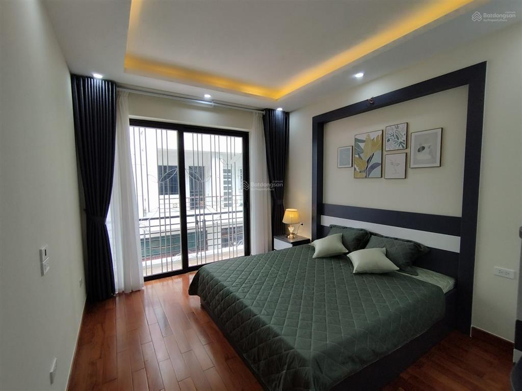Bán nhà riêng 50m2, 12.5tỷ tại phan đình giót, thang máy  ô tô vào nhà