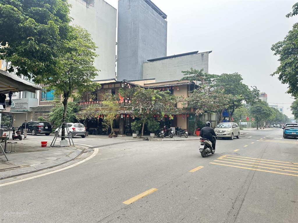 Bán đất khu 3ha vườn đào sẵn nhà có dòng tiền vỉa hè 3 ô tô tránh kinh doanh siêu đỉnh ngày đêm