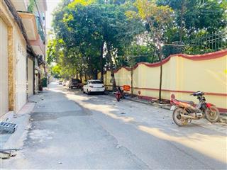 Đất đẹp thanh xuân  mặt tiền rộng  ô tô vào nhà