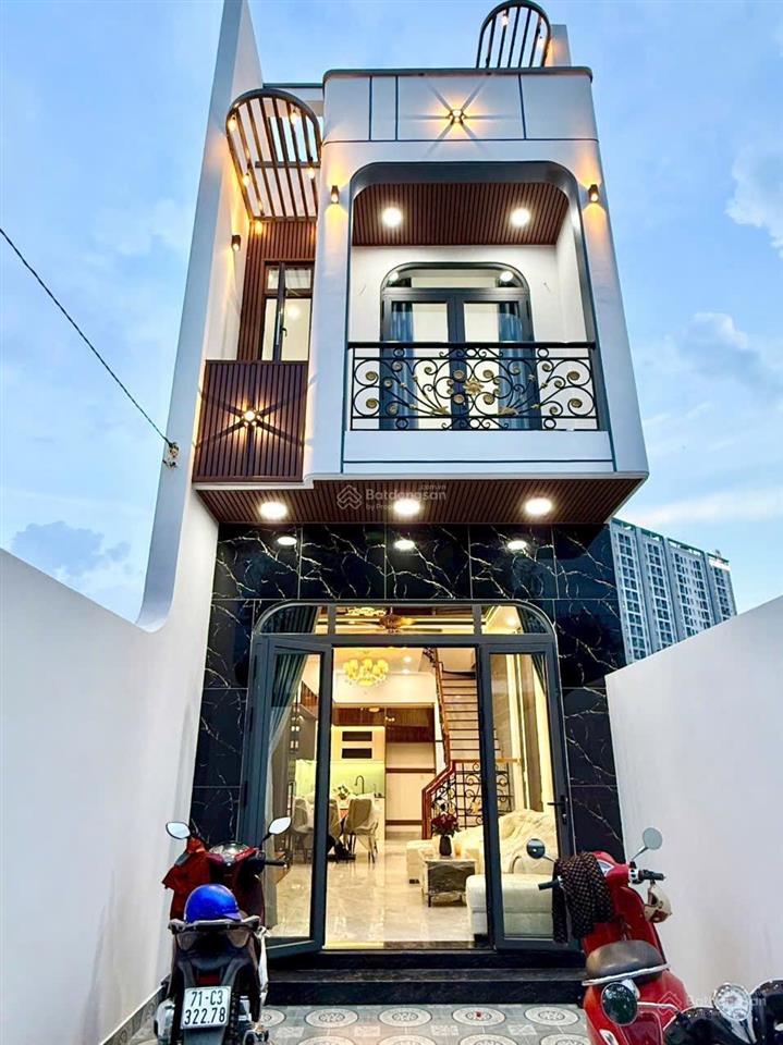 Bán nr 4pn, 5wc, 95m2 giá siêu hời tại lê hồng phong, p phú hòa, thủ dầu một, bình dương.(tphcm mới