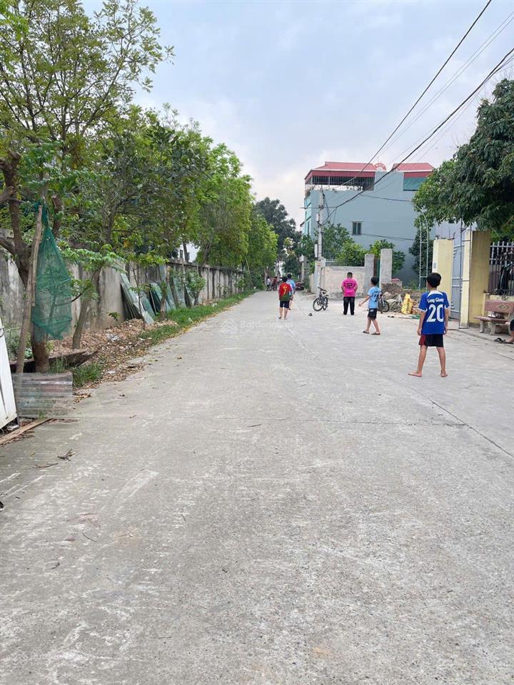 Bán đất thôn gia tân, quang minh, mê linh, hn. lô góc, mặt tiền kinh doanh. dt 54m2, giá 3,7 tỷ