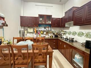 Ngã tư bảy hiền  hàng xóm bàu cát, 73m2*3tầng, n4.4m (nở hậu), giáp trung tâm tiện đi lại, 8.x tỷ