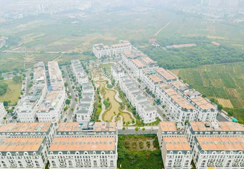 Chỉ từ 50 tỷ sở hữu căn bt 200m2 x 4 tầng 1 hầm! có hồ cá koi công viên quanh nhà, sát lê quang đạo