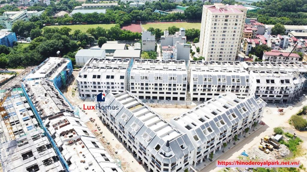 Siêu hiếm ! căn biệt thự view hồ trung tâm kinh doanh sầm uất giá chỉ 300tr/m2.  0988 832 ***