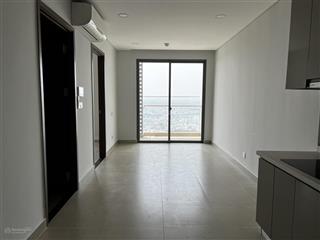 Còn căn duy nhất 2pn 1wc ntcb river panorama giá chỉ 10tr/tháng.  0981 795 ***
