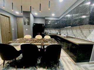 Cho thuê căn đẹp 3pn 2wc 114m2 giá chỉ 24.5 triệu vào liền  xem nhà 0981 795 ***