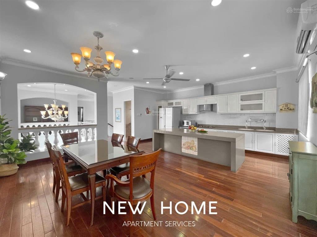 Siêu phẩm 2 phòng ngủ lầu cao ban công full nội thất rộng 95m2 ngay chợ bà chiểu