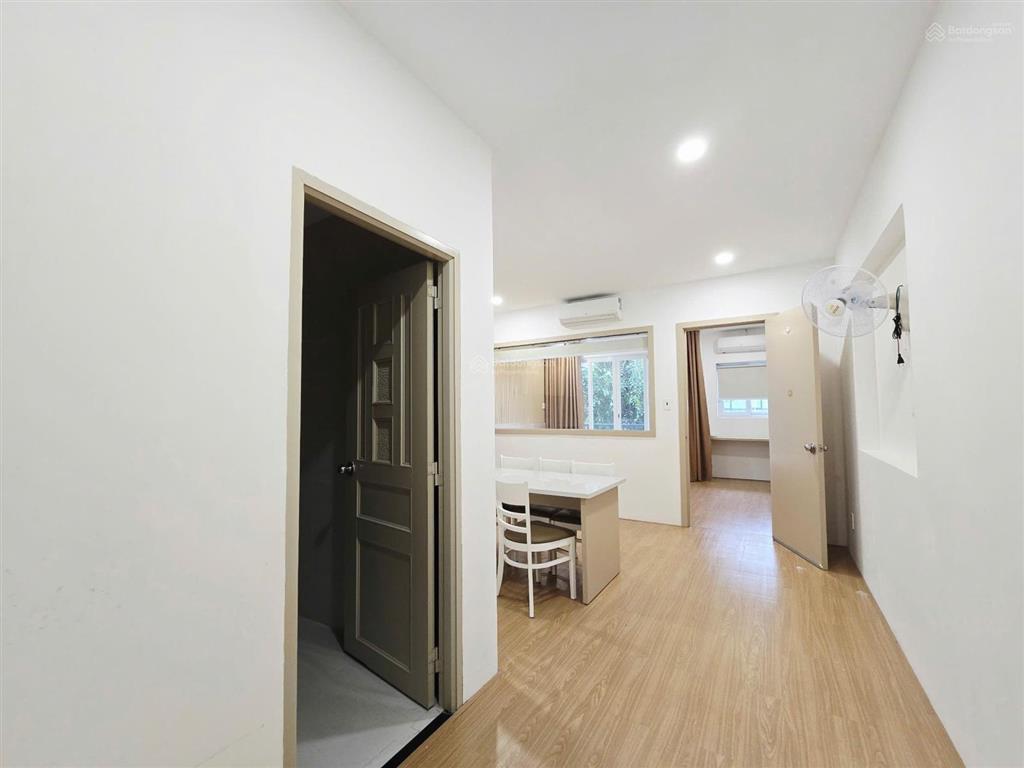 Cho thuê 2 phòng ngủ mới 100% full nội thất ngay nguyễn hữu cảnh gần chân cầu thủ thiêm