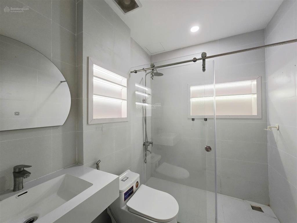 Cho thuê 2 phòng ngủ mới 100% full nội thất ngay nguyễn hữu cảnh gần chân cầu thủ thiêm