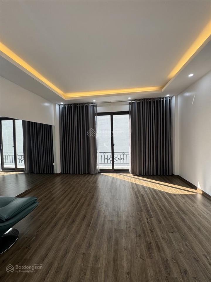 Một bước ra phố oto tránh, nhà đẹp long lanh chỉ việc sách valy về ở, nở hậu