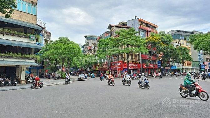 Toà 9 tầng lừng lững view hồ đền lừ full nội thất dòng tiền ổn định