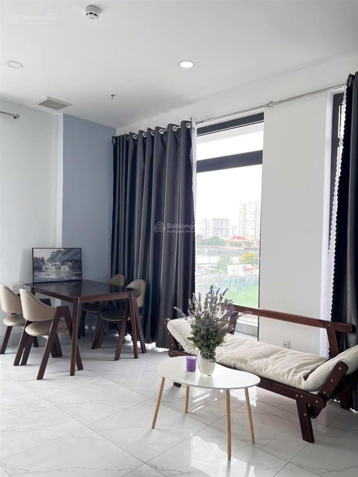 Trống lại căn hộ 1 phòng ngủ, cửa sổ lớn đón nắng  full nội thất hiện đại, thang máy, hầm xe