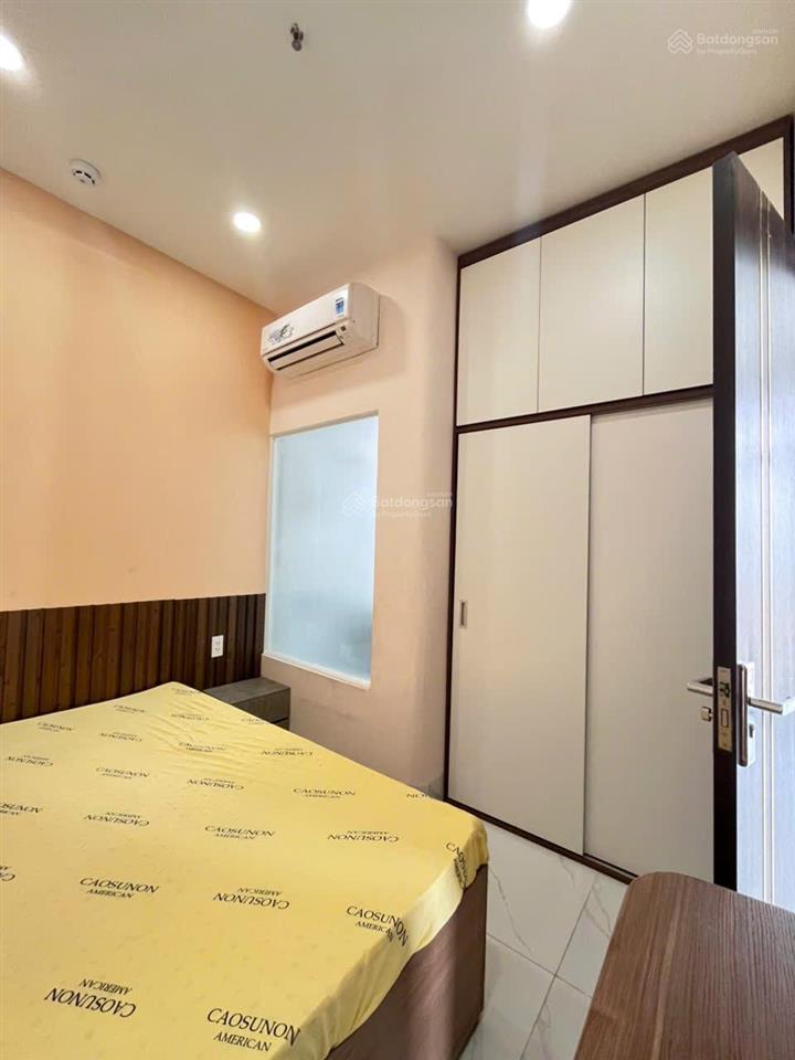 Trống lại căn hộ 1 phòng ngủ, cửa sổ lớn đón nắng  full nội thất hiện đại, thang máy, hầm xe