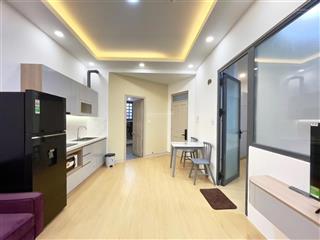 Cho thuê căn hộ 1pn ban công hiện đại full nt  nhà mặt tiền đường lớn gần chợ bà chiểu