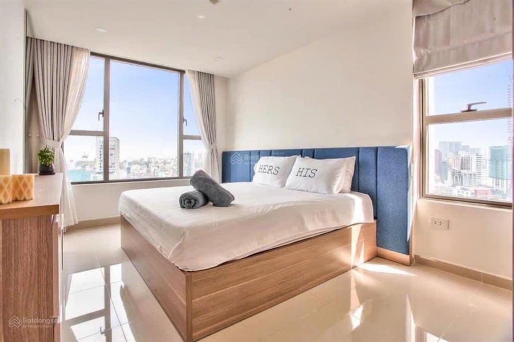 Chính chủ cần bán gấp ! the tresor 3pn  2wc  115m2 giá chỉ 1x tỷ tầng cao view bitexco 0931 337 ***