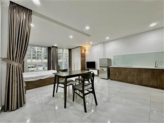 Studio gần metro  45m2  full nội thất cao cấp  phòng thoáng ban công lớn
