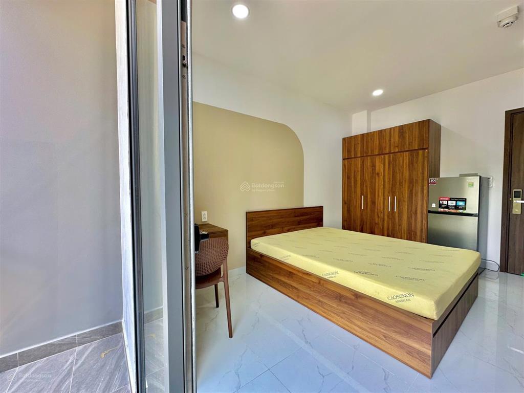 Cho thuê studio cực xinh  full nội thất  ban công thoáng  gần ubnd